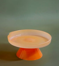 Load image into Gallery viewer, COREY PEMBERTON - Oyster plates
